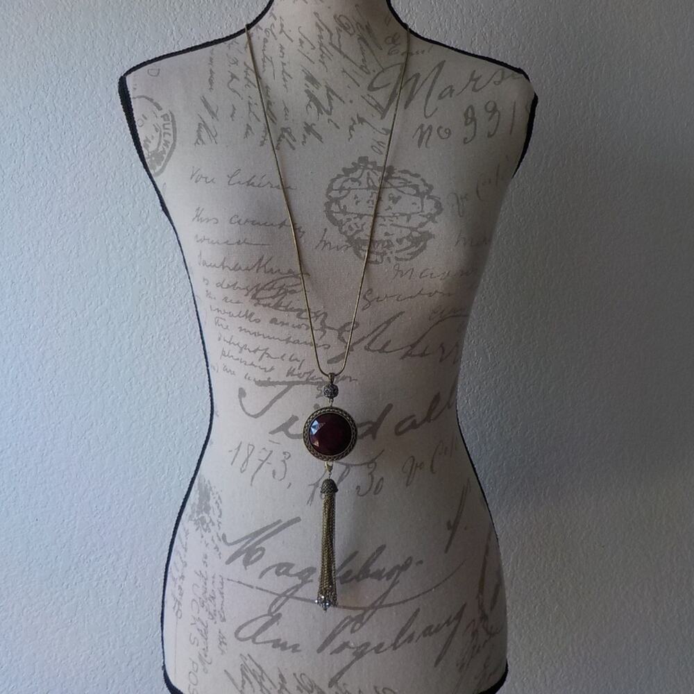 Classic long chain necklace with Red Gray Doble color round pendant with tassels
